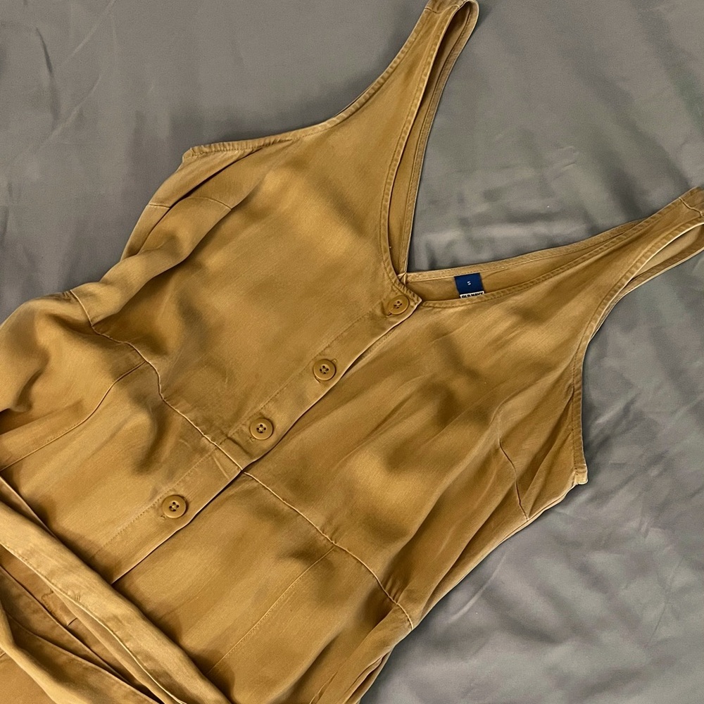 Sleeveless Jumpsuit - Picture 2 of 9